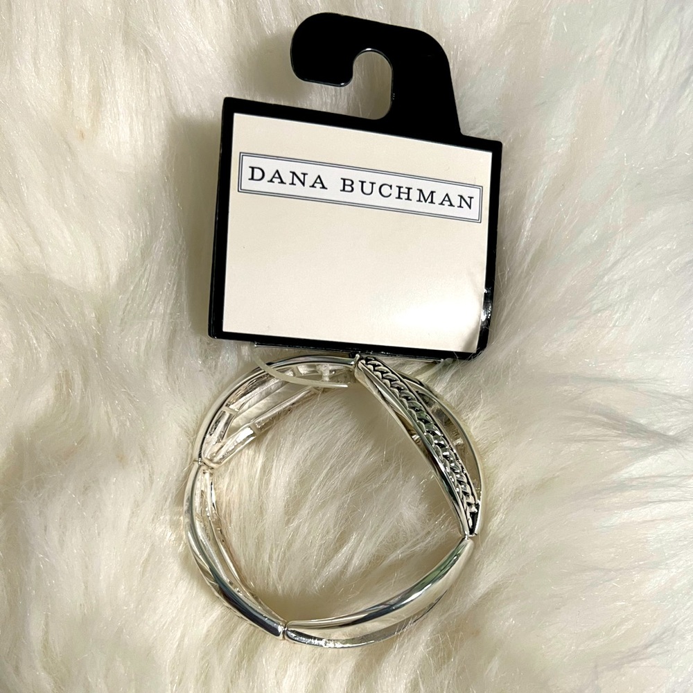 Stretchy silver toned bracelet